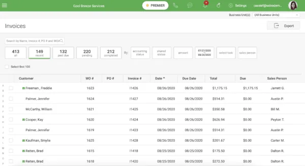 FieldEdge Invoices screen: 413 all, 149 recent, 132 past due, 220 pending, 212 completed, over a customer invoice table