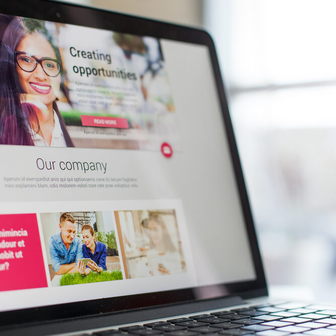 Website,Design,On,A,Laptop,Screen